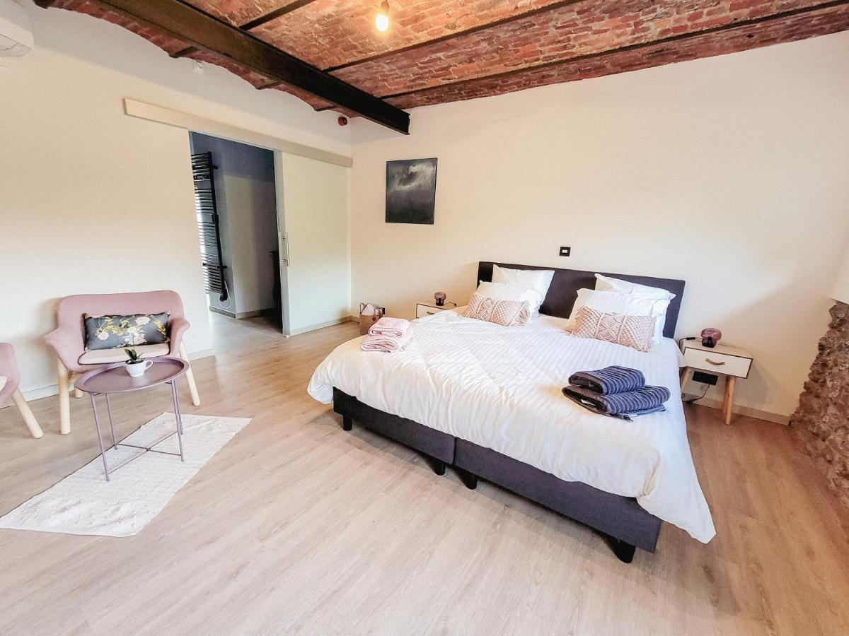 Au Bout De Mes Reves Bed & Breakfast Walcourt Екстериор снимка