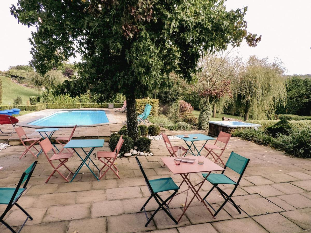 Au Bout De Mes Reves Bed & Breakfast Walcourt Екстериор снимка