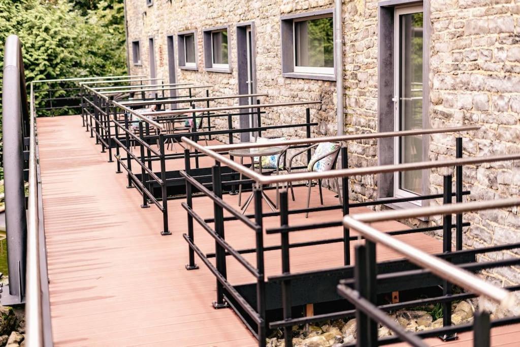 Au Bout De Mes Reves Bed & Breakfast Walcourt Екстериор снимка