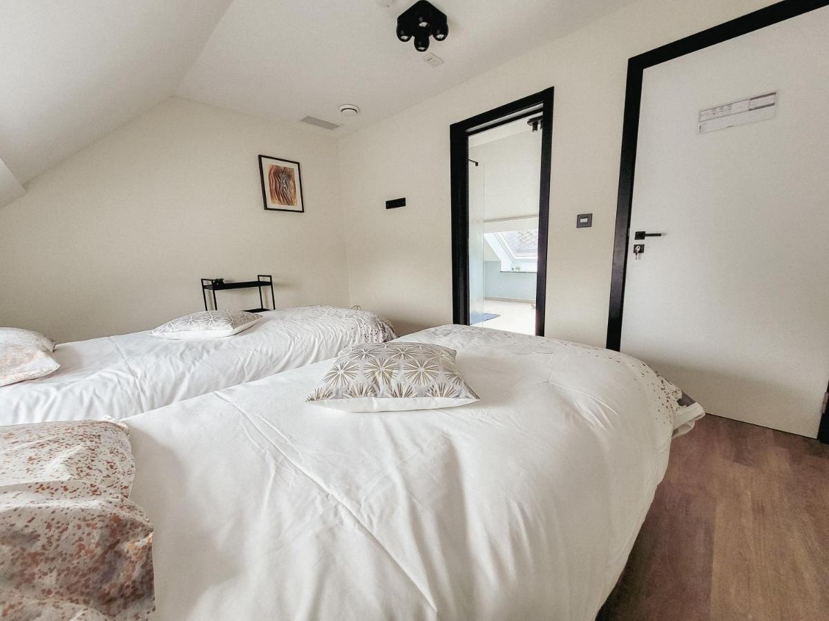 Au Bout De Mes Reves Bed & Breakfast Walcourt Екстериор снимка